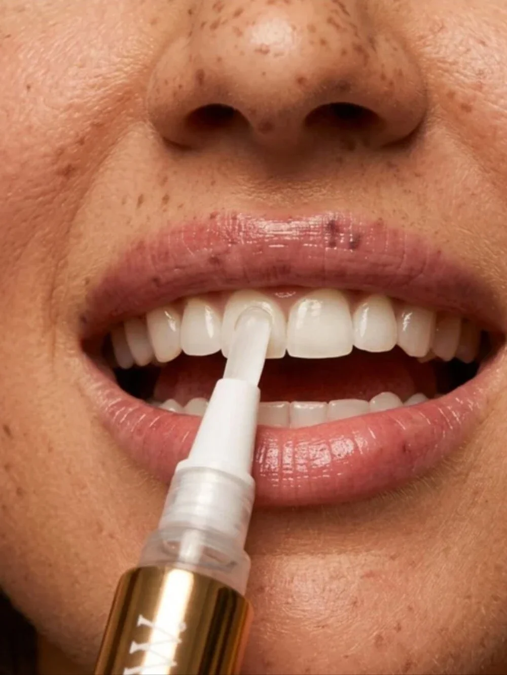 Snow Extra Strength Teeth Whitening Pen